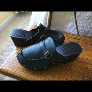 Michael Kors Leather Slide ons/ Clogs